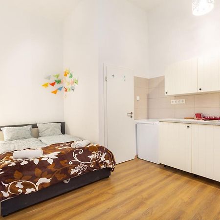 Nepszinhaz 16 Tiny Studios Budapeşte Dış mekan fotoğraf