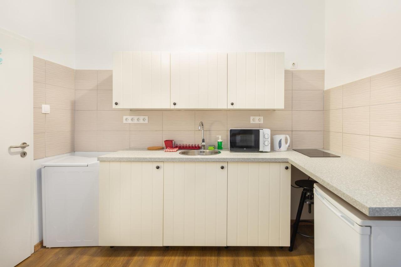 Nepszinhaz 16 Tiny Studios Budapeşte Dış mekan fotoğraf