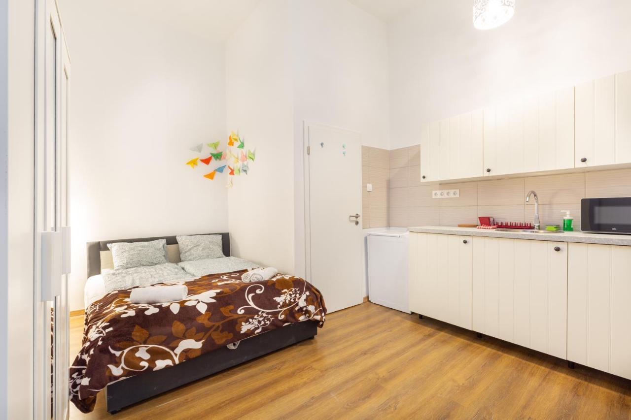 Nepszinhaz 16 Tiny Studios Budapeşte Dış mekan fotoğraf