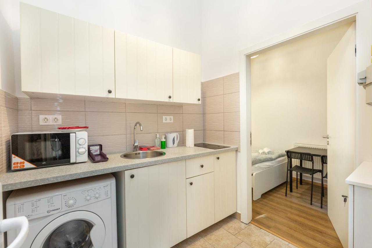 Nepszinhaz 16 Tiny Studios Budapeşte Dış mekan fotoğraf