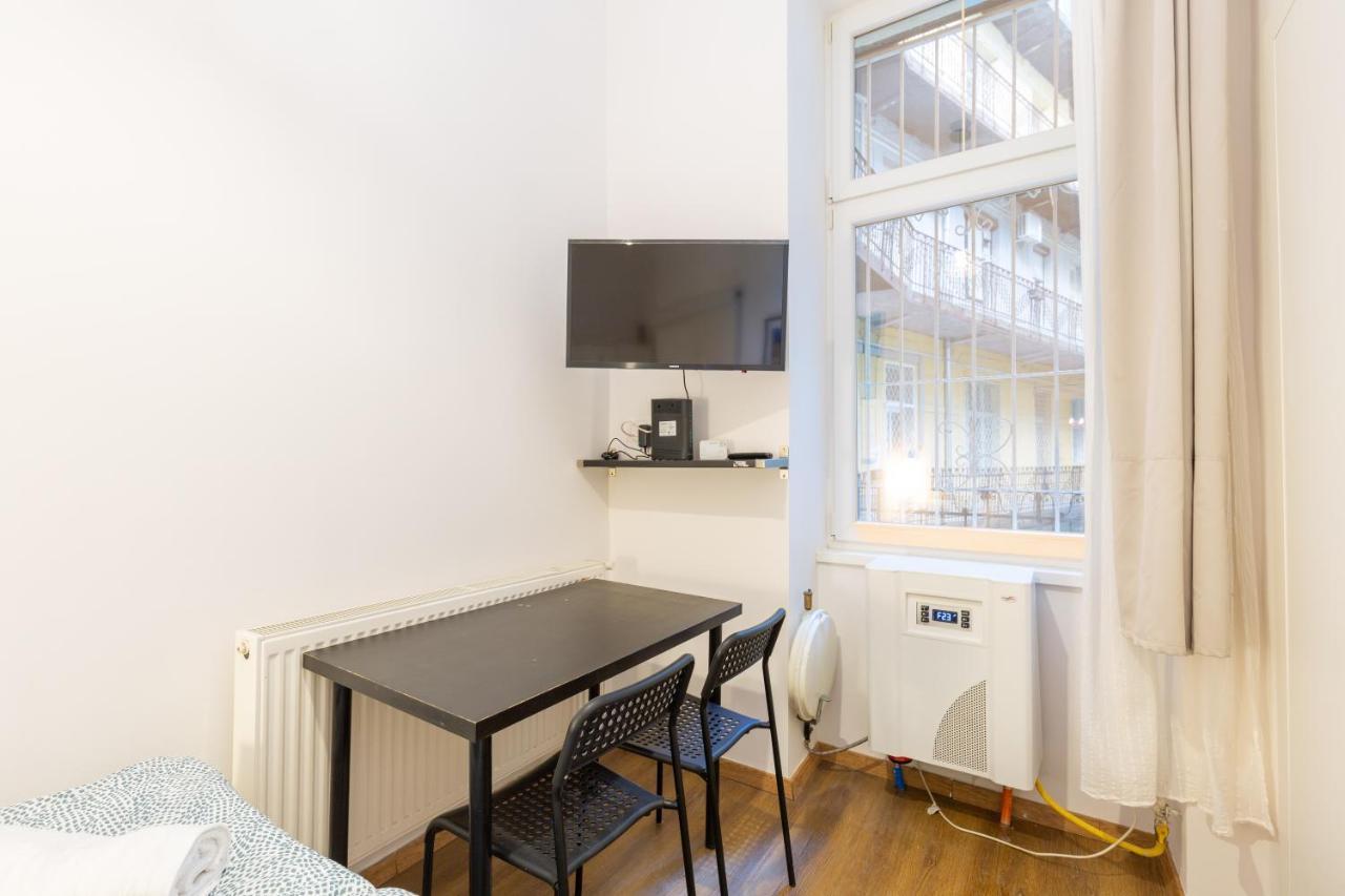 Nepszinhaz 16 Tiny Studios Budapeşte Dış mekan fotoğraf